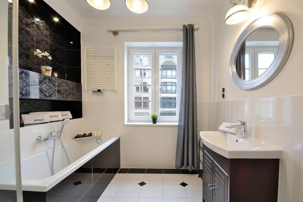 Z Apartment On Town Hall - Rynek Ratusz - 2 Rooms Вроцлав Екстериор снимка