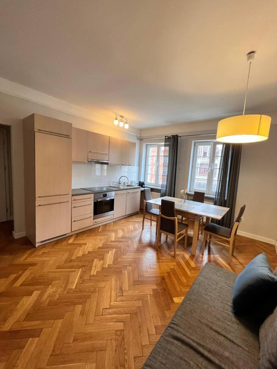 Z Apartment On Town Hall - Rynek Ratusz - 2 Rooms Вроцлав Екстериор снимка