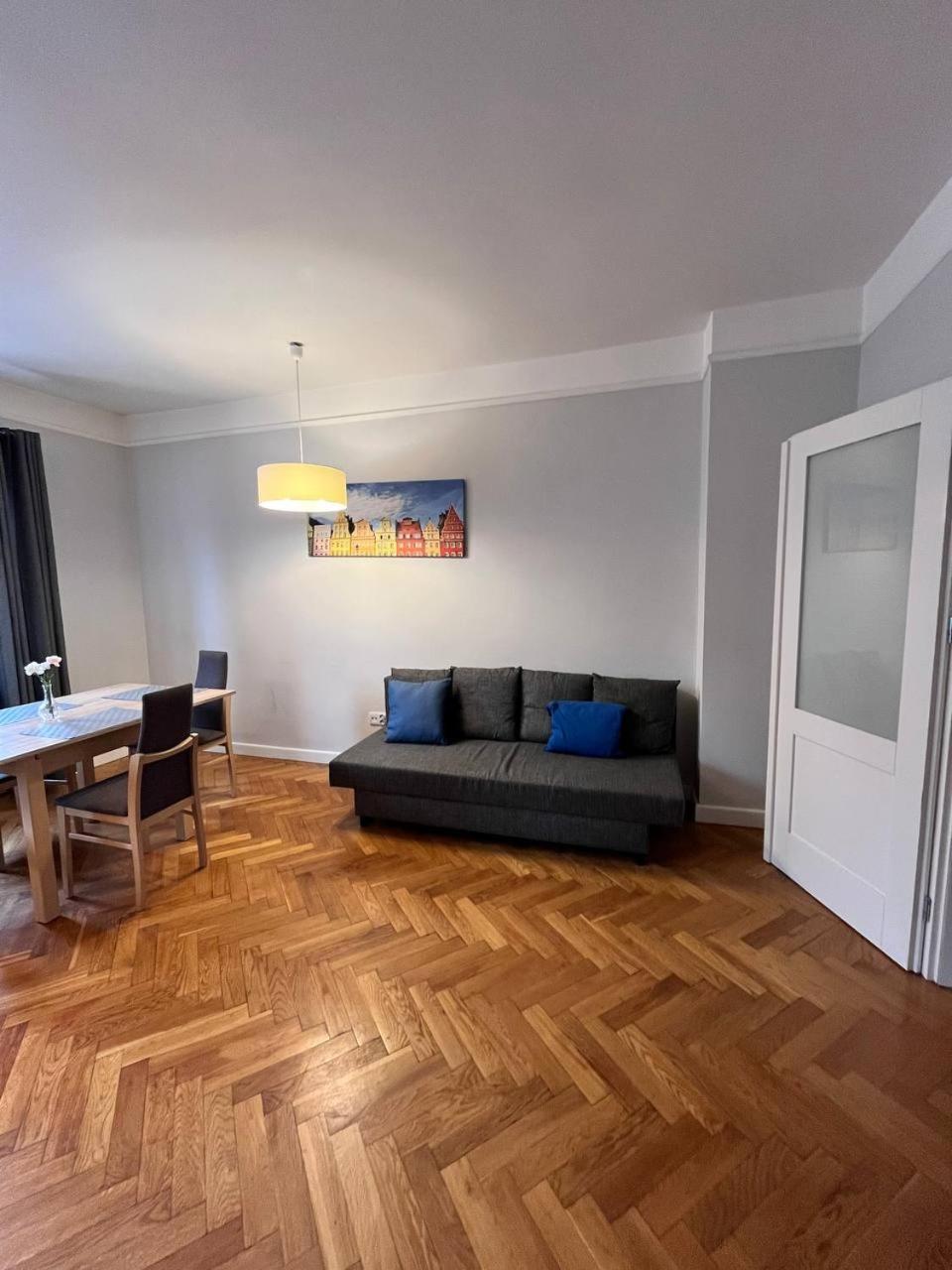 Z Apartment On Town Hall - Rynek Ratusz - 2 Rooms Вроцлав Екстериор снимка